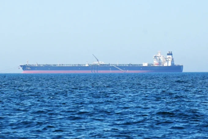 Middle East Tensions Push Oil Past 0 After Houthi Tanker Assaults