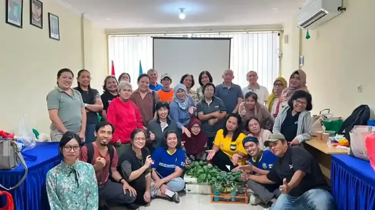 CUBG Pamulang Holds Hydroponic Entrepreneurship Training to Boost Community Businesses