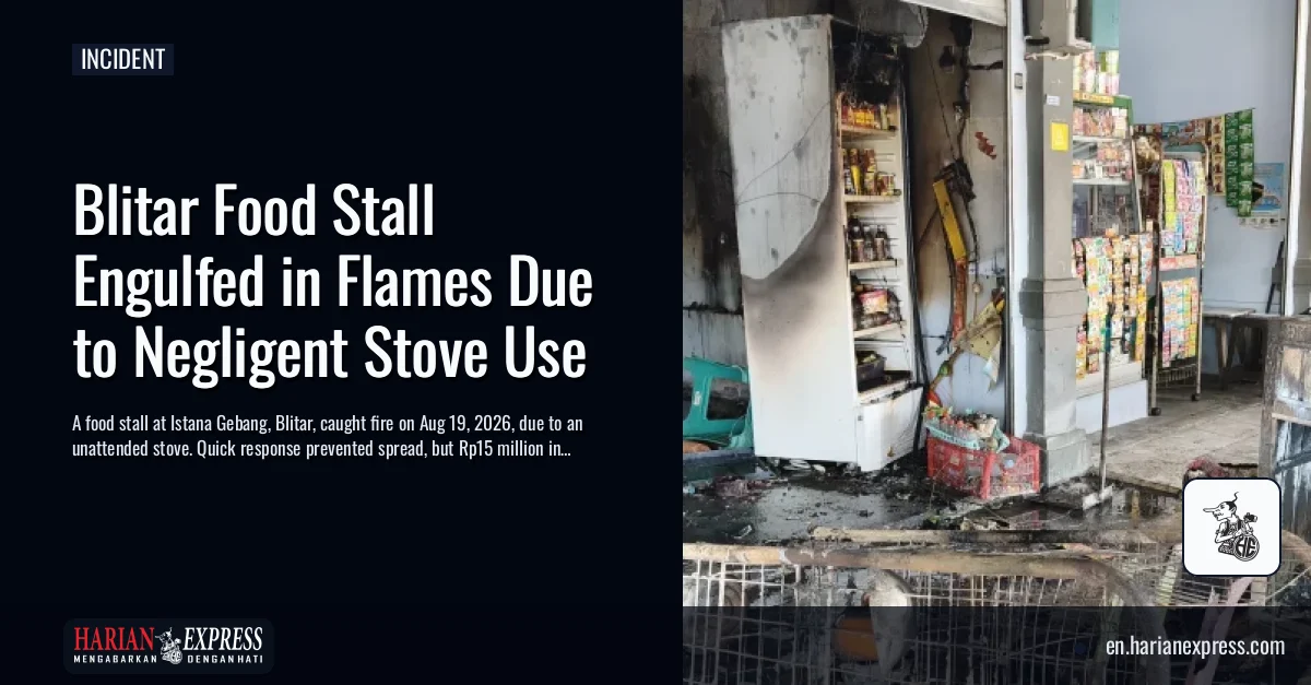 Blitar Food Stall Engulfed in Flames Due to Negligent Stove Use