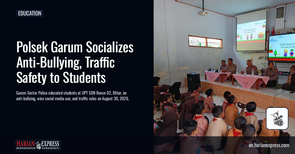 Polsek Garum Socializes Anti-Bullying, Traffic Safety to Students