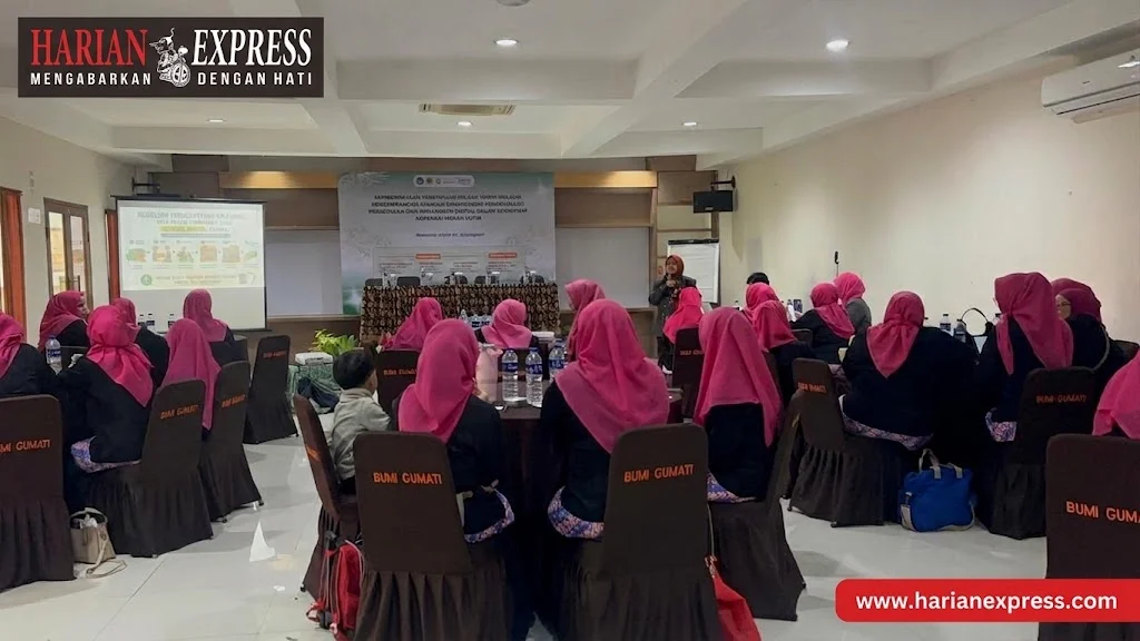 UNJ Supports Women-Led MSMEs in Bojongsari Depok Through SmartPOS Digital Training