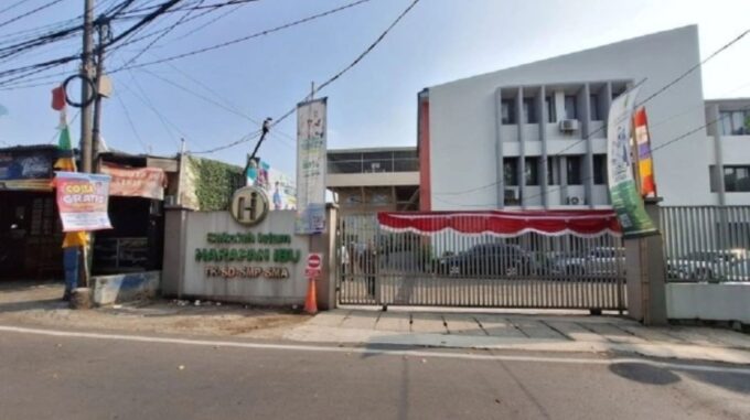 995 Air Guns and One Firearm Found at South Jakarta School, Police Clarify